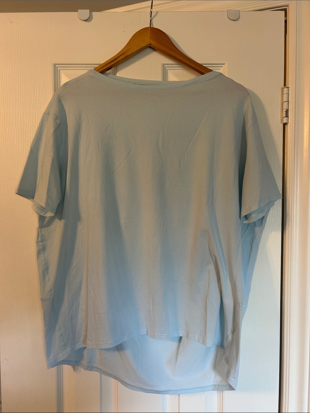 Lululemon Light Blue T-Shirt size 8